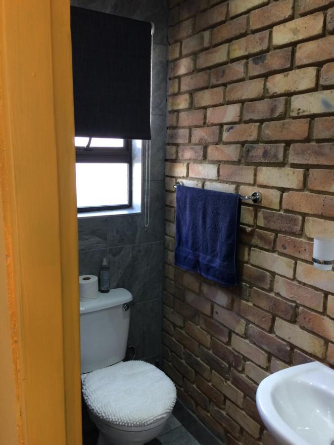 B&B 464 On 22Nd Ave Pretoria Bagian luar foto